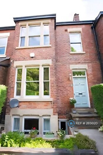 4 Bedroom Terraced House To Rent In Meanwood Road, Leeds, LS7