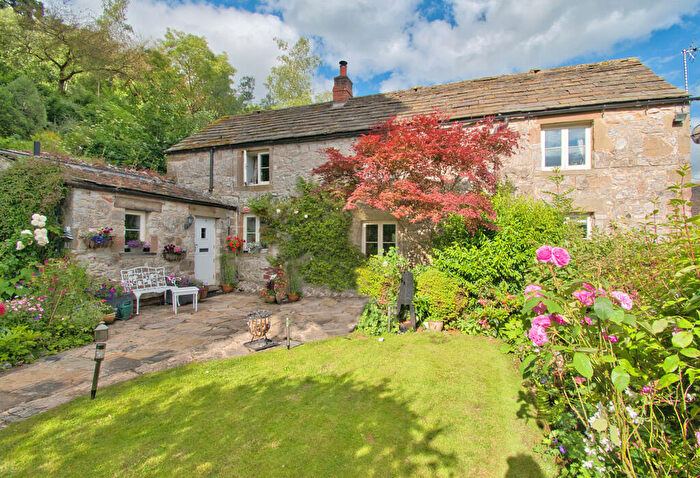 3 Bedroom Detached House For Sale In Parwich, Ashbourne, DE6