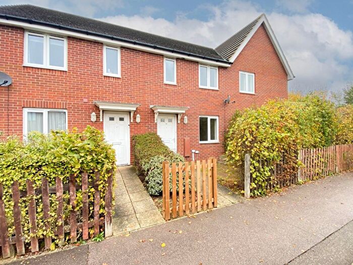 3 Bedroom Terraced House For Sale In Sterling Way, Upper Cambourne, Cambridge, CB23
