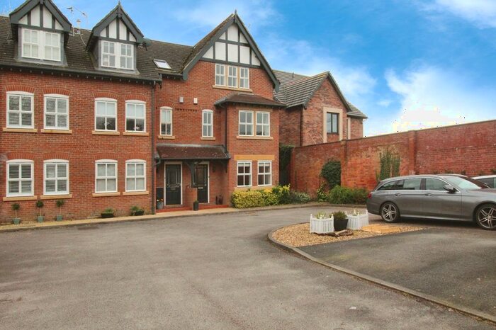 4 Bedroom End Of Terrace House To Rent In Hawthorn Square, Hawthorn Street, Wilmslow, Cheshire, SK9