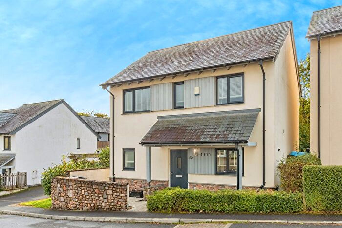 3 Bedroom Detached House For Sale In Weavers Way, Dartington, Totnes, TQ9