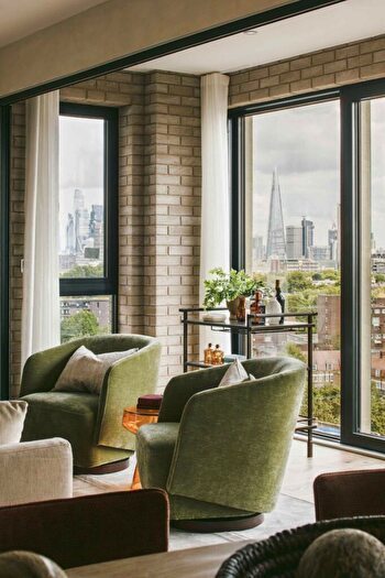 2 Bedroom Flat For Sale In Graphite Square, Albert Embankment, SE11