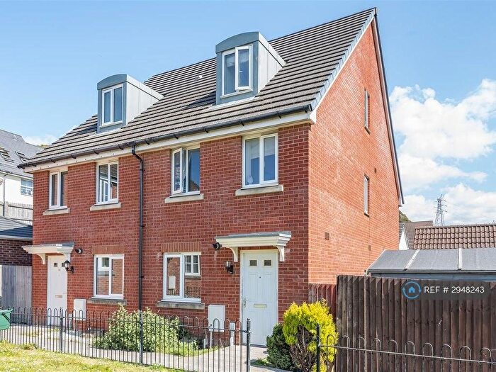 3 Bedroom Semi-Detached House To Rent In Marcroft Road, Swansea, SA1