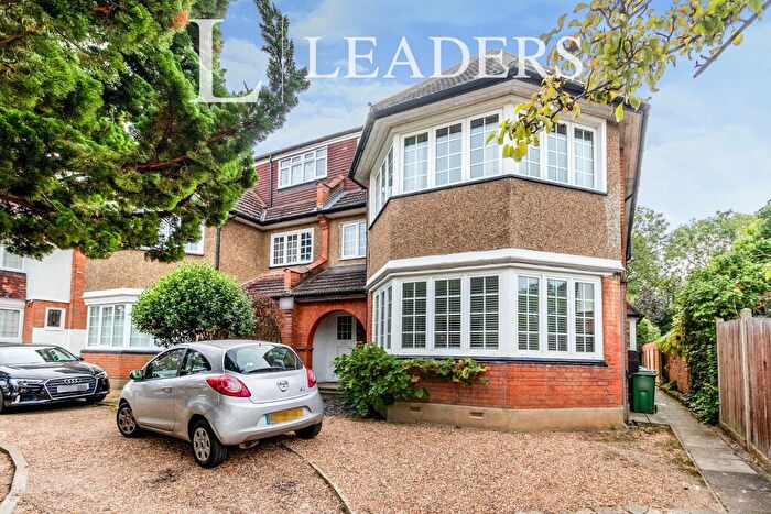 1 Bedroom Flat To Rent In Denton Court, Cranes Drive, Surbiton, KT5