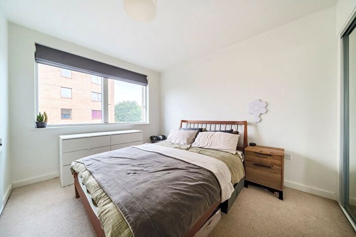 1 Bedroom Flat For Sale In Kenneth Way, London, W5