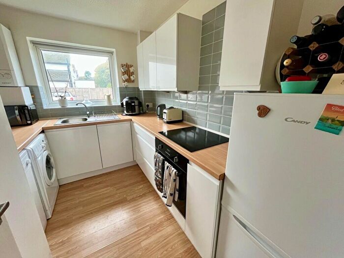 1 Bedroom Flat For Sale In Bute Road, Wallington, SM6