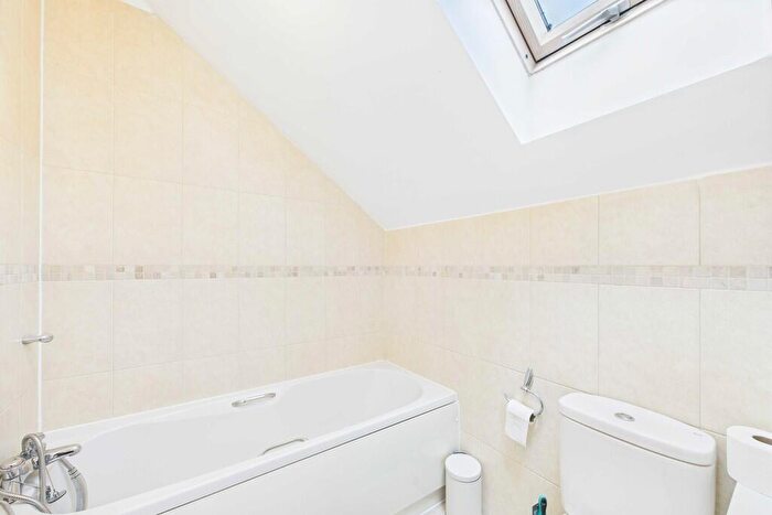 2 Bedroom Barn Conversion For Sale In Church Farm Way, Lakenheath, IP27