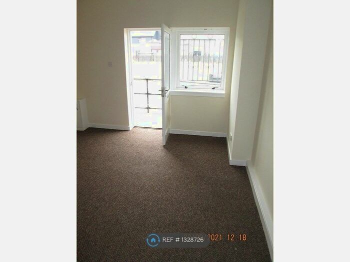 Studio To Rent In Afton Road, Stevenston KA20