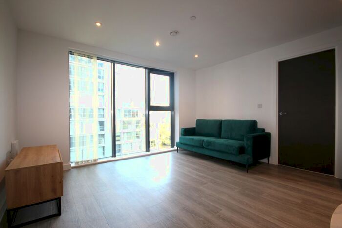 2 Bedroom Flat To Rent In Downtown, Woden Street, Salford, Lancashire, M5
