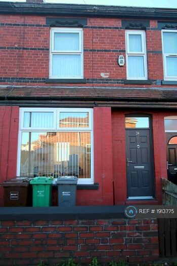 2 Bedroom Terraced House To Rent In Cranage Road, Manchester, M19