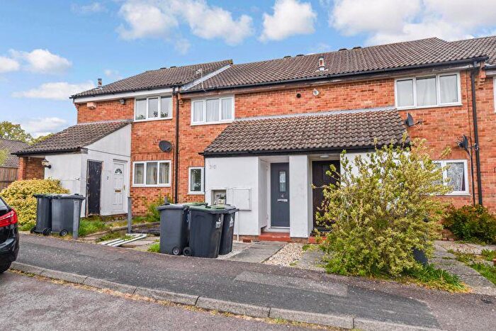 1 Bedroom Flat To Rent In Valentine Court, Waterlooville, PO7