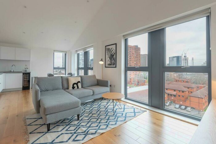 2 Bedroom Apartment To Rent In Arden Gate, Communication Row, Birmingham, B15