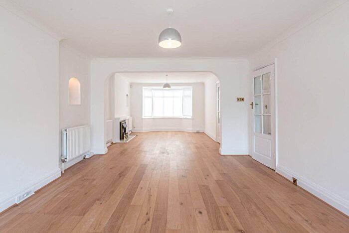 5 Bedroom Detached House To Rent In West HIll, Wembley Park, Wembley, HA9