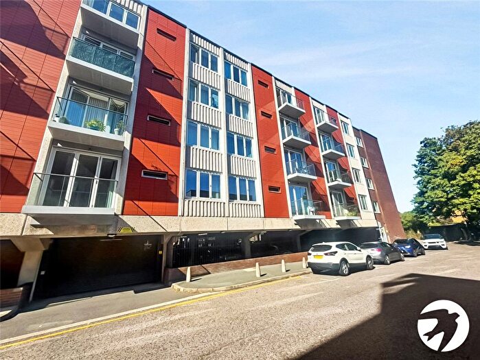 1 Bedroom Flat To Rent In Knoll Rise, Orpington, BR6
