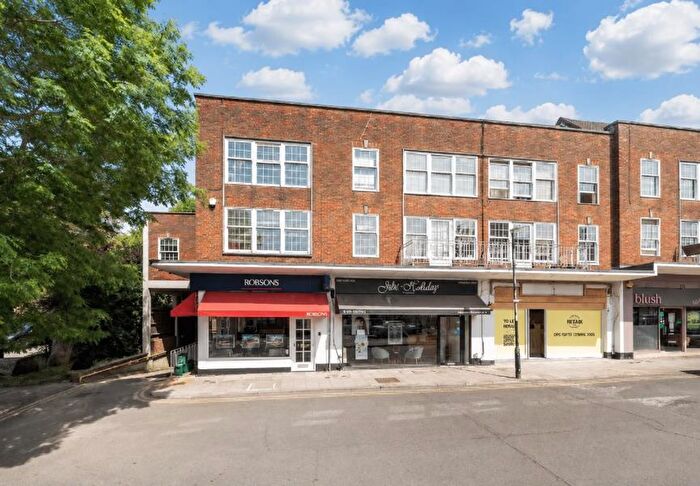2 Bedroom Apartment To Rent In Green Lane, Northwood, HA6