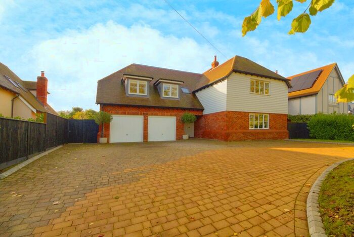 4 Bedroom Detached House For Sale In The Street, Staple, CT3