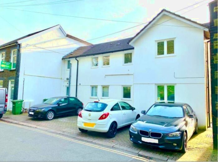 1 Bedroom Flat To Rent In Ynysangharad Road, Pontypridd CF37
