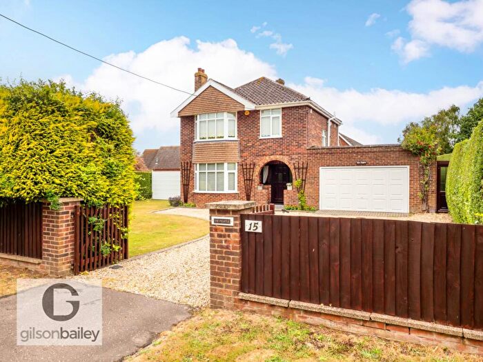 4 Bedroom Detached House For Sale In Yarmouth Road, Blofield, NR13