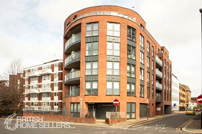 1 Bedroom Flat For Sale In Nether Street, London, N3