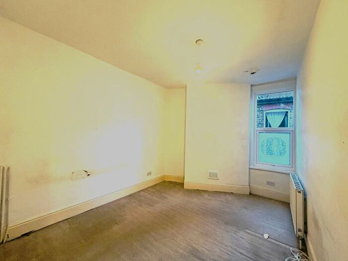3 Bedroom Flat To Rent In Sydenham Road, London, SE26