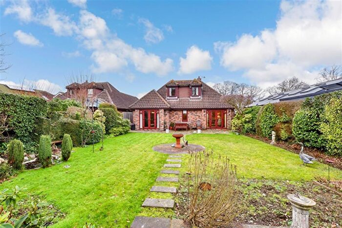 4 Bedroom Detached House For Sale In Park Crescent, Emsworth, Hampshire, PO10