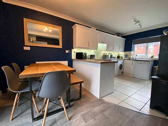 3 Bedroom Terraced House To Rent In Halstead Street, Leicester, LE5