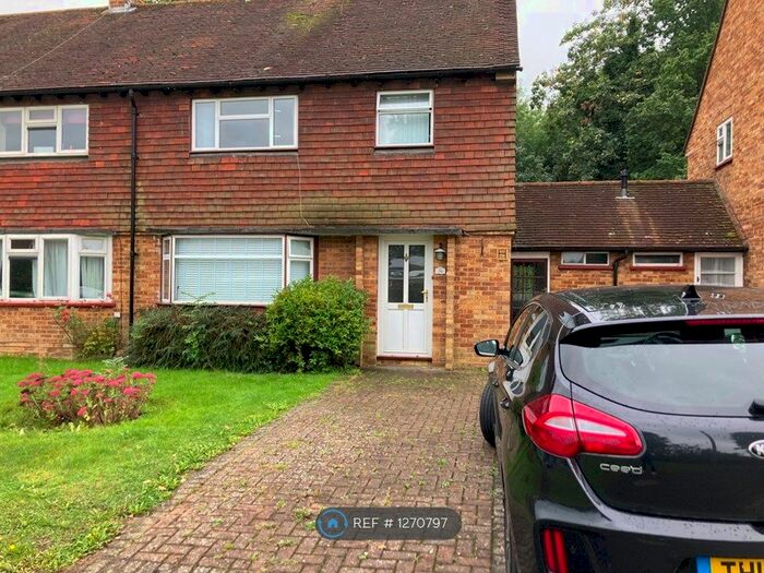 4 Bedroom Semi-Detached House To Rent In Southway, Guildford GU2