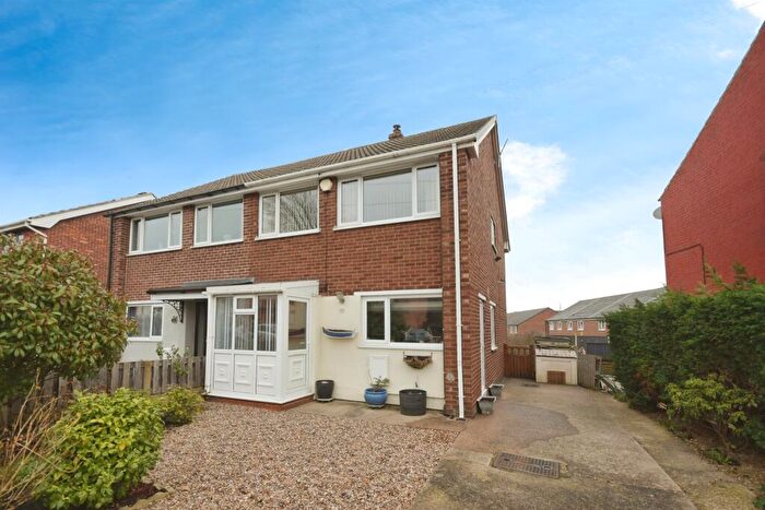 3 Bedroom Semi Detached House For Sale In Cross Lane, Royston, Barnsley, S71