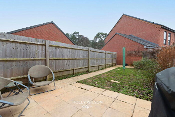 3 Bedroom Terraced House For Sale In Badger Place, Bordon, GU35