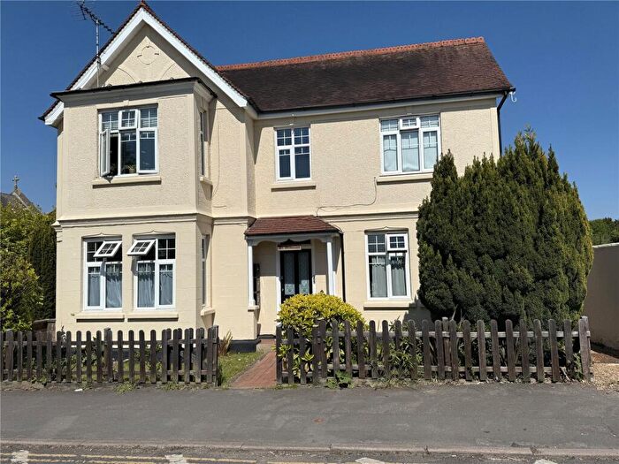 1 Bedroom Apartment To Rent In Garlands Road, Leatherhead, Surrey, KT22