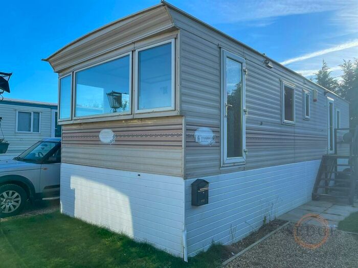 2 Bedroom Detached House To Rent In Clay Lake, Spalding, PE12