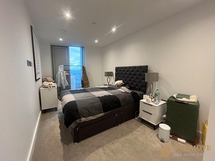 2 Bedroom Flat For Sale In Silvercroft Street, Manchester, M15