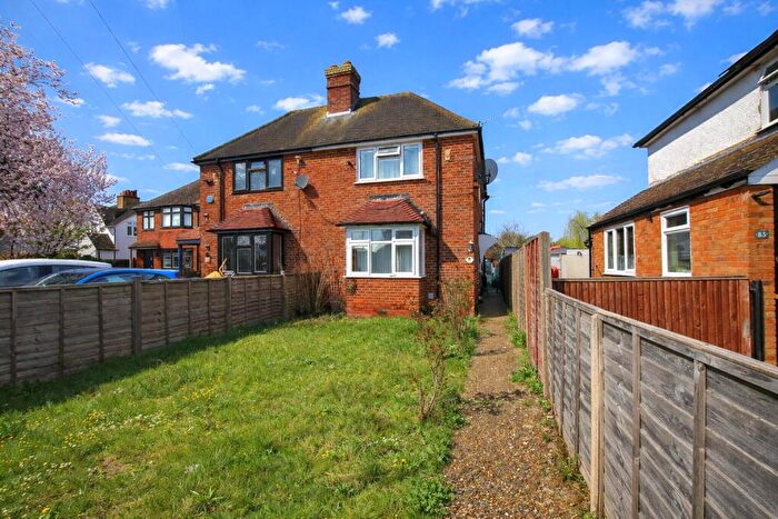 3 Bedroom Semi Detached House To Rent In Old Farm Road, Guildford, Surrey, GU1