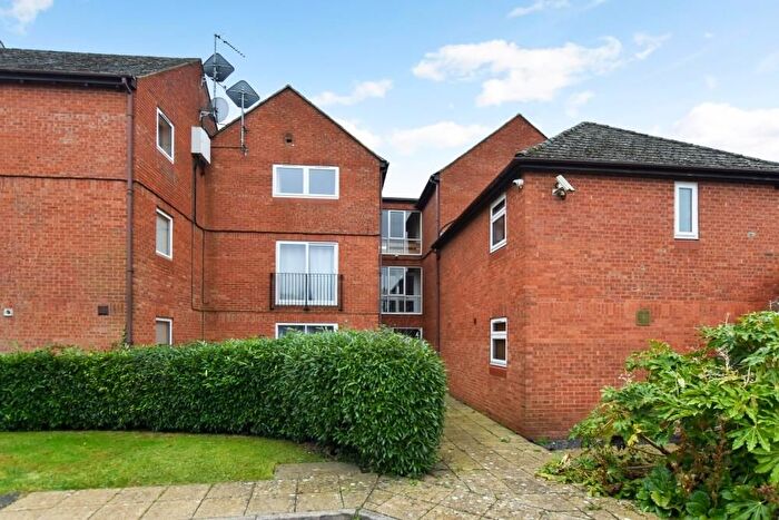 Studio For Sale In Westholm Court, Bicester, OX26