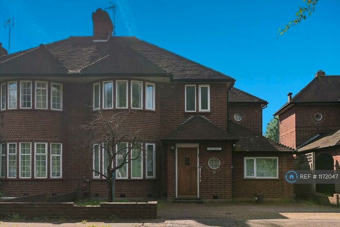 5 Bedroom Semi-Detached House To Rent In Greenbank Crescent, London, NW4