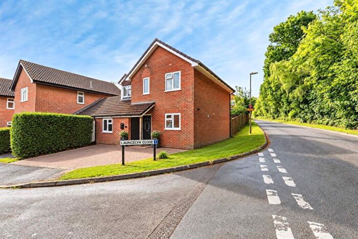 4 Bedroom Link Detached House For Sale In Launcelyn Close, North Baddesley, Southampton, SO52