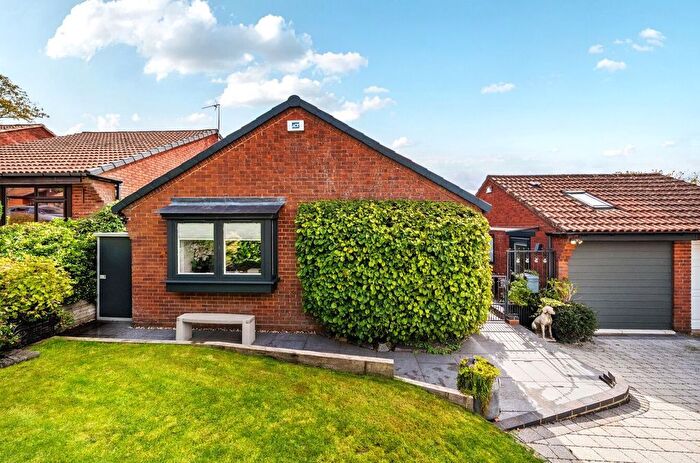 3 Bedroom Bungalow For Sale In Greenhays Rise, Wimborne, BH21