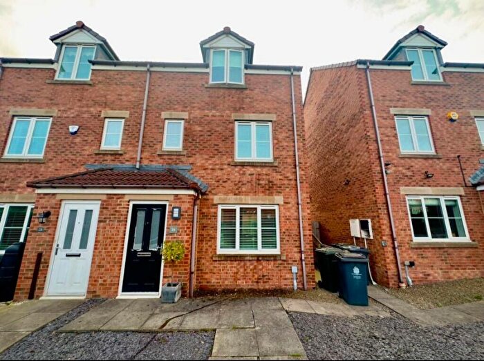 3 Bedroom Semi-Detached House To Rent In Coquet Gardens, Wallsend, NE28