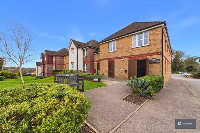 1 Bedroom Apartment For Sale In Buckingham Road, St. Rumbolds Court Buckingham Road, NN13