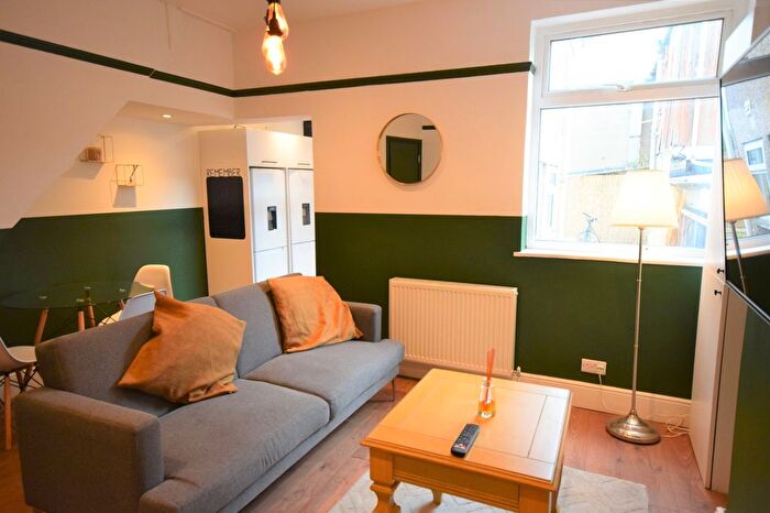 6 Bedroom Semi-Detached House To Rent In Avonvale Road, Bristol, BS5