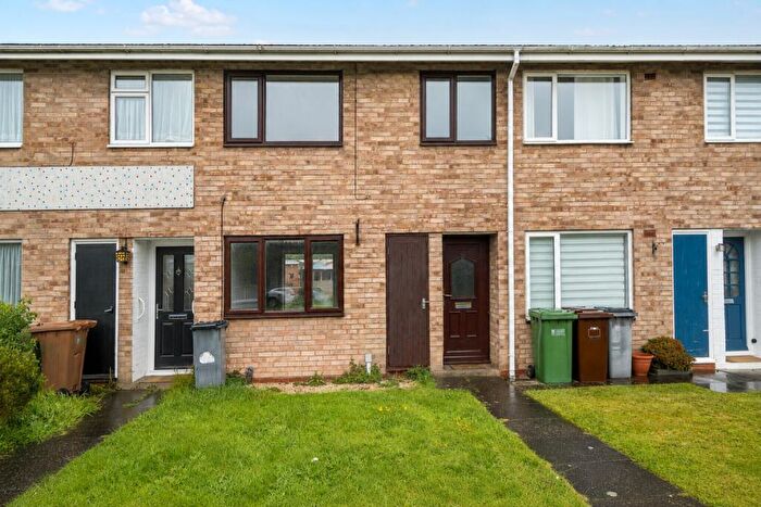 3 Bedroom Terraced House For Sale In Rouncil Close, Solihull, West Midlands, B92