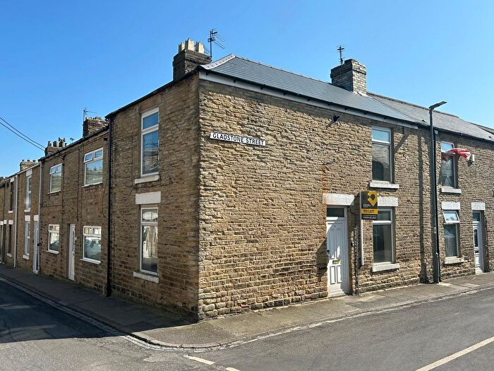 2 Bedroom End Of Terrace House To Rent In Gladstone Street, Crook, DL15