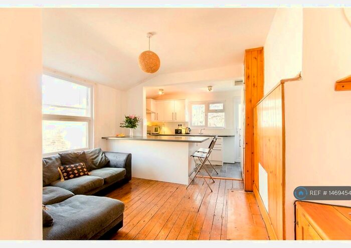 4 Bedroom Maisonette To Rent In Fieldhouse Road, London, SW12
