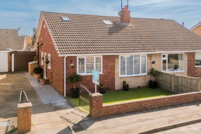 3 Bedroom Semi-Detached Bungalow For Sale In Court Gardens, Snaith, DN14