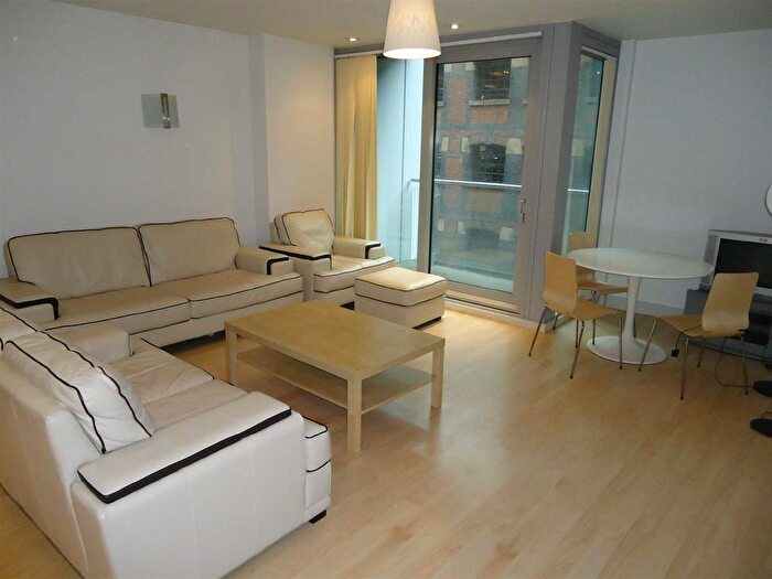 2 Bedroom Flat To Rent In Great Northern Tower, Watson Street, Manchester, M3