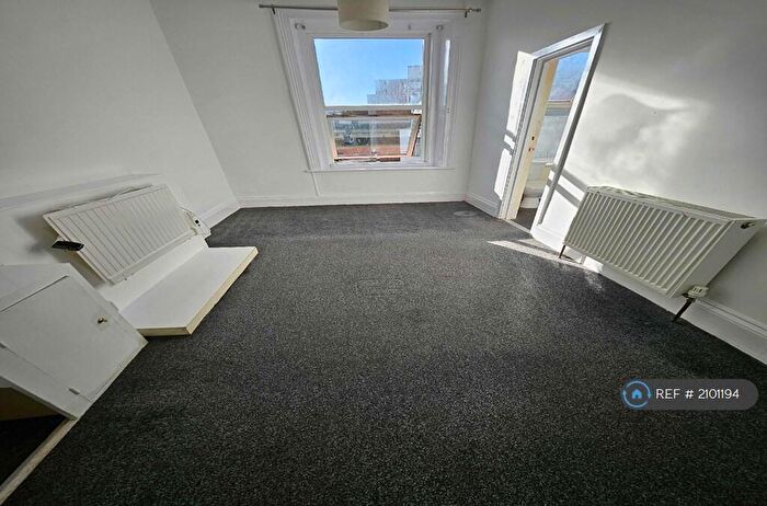 1 Bedroom Flat To Rent In St Michael's Rd, Bournemouth, BH2