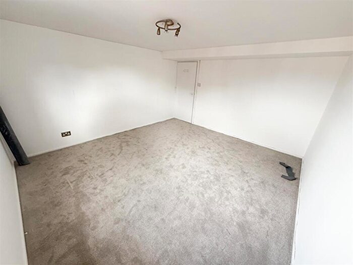 4 Bedroom Terraced House To Rent In Catterall Street, Blackburn, BB2