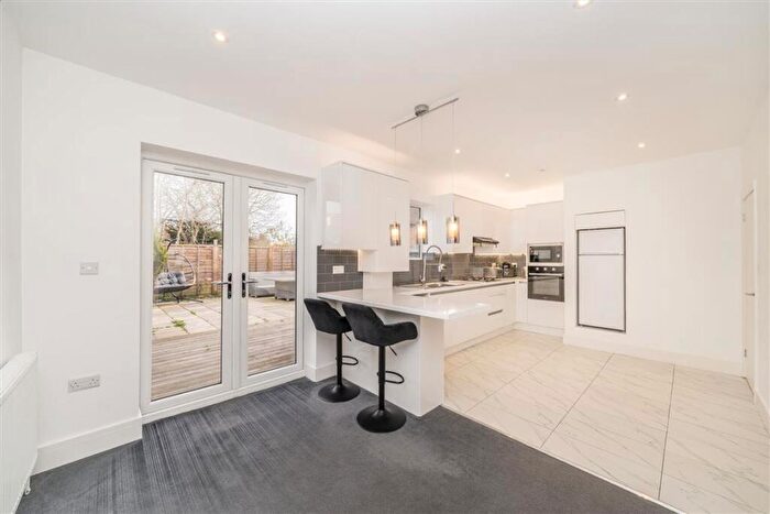 3 Bedroom Terraced House To Rent In The Knole, Eltham, SE9