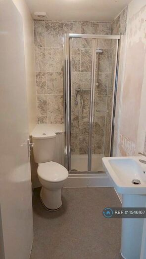 3 Bedroom Maisonette To Rent In Philip Lane, London, N15