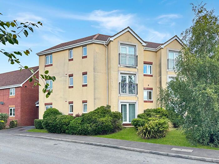 2 Bedroom Flat For Sale In Brickfield Close, Newport, PO30